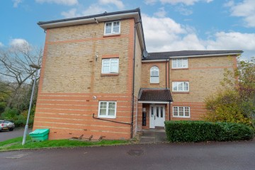 image of 7 Firethorn Close, Edgware