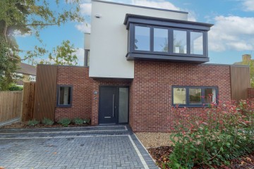 image of 4A Campbell Croft, Edgware