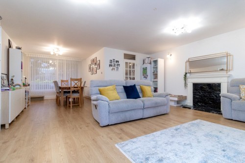 Arrange a viewing for Stonegrove, Edgware, HA8