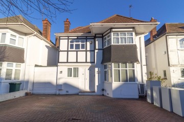 image of 22 Hillcrest Avenue, Edgware