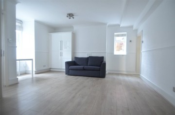 image of 63B Herne Hill, London