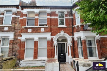 image of 27 Devereux Road, London